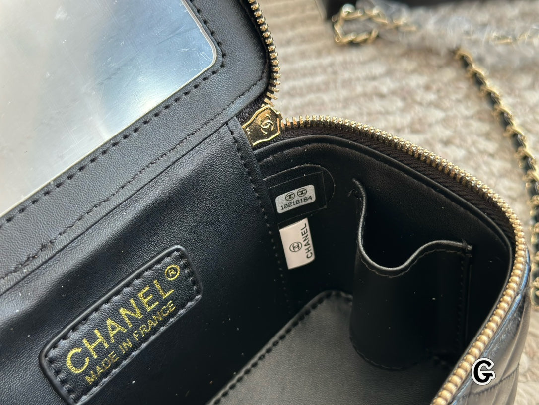 Chanel Small Cosmetic Case handbag