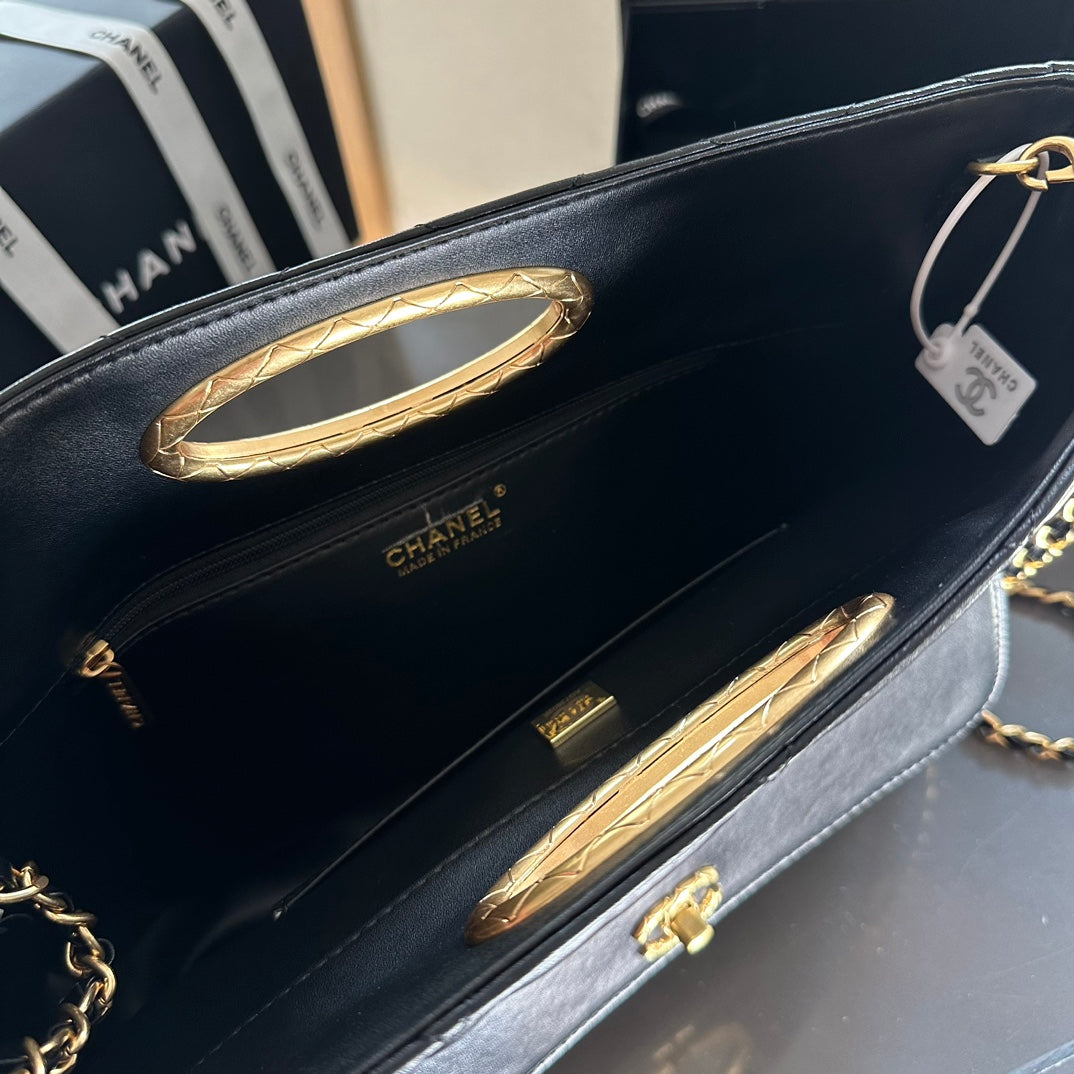 𝘝𝘪𝘯𝘵𝘢𝘨𝘦 Chanel Evening Bag