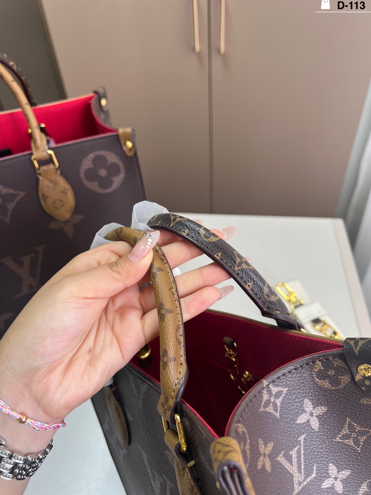 Louis Vuitton LV monogram logo Onthego