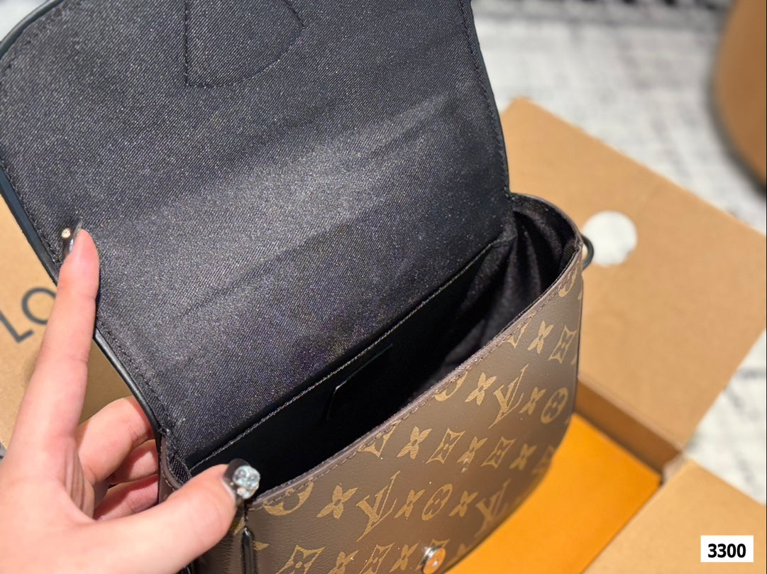 CHRISTOPHER Men's Crossbody Camera Bag