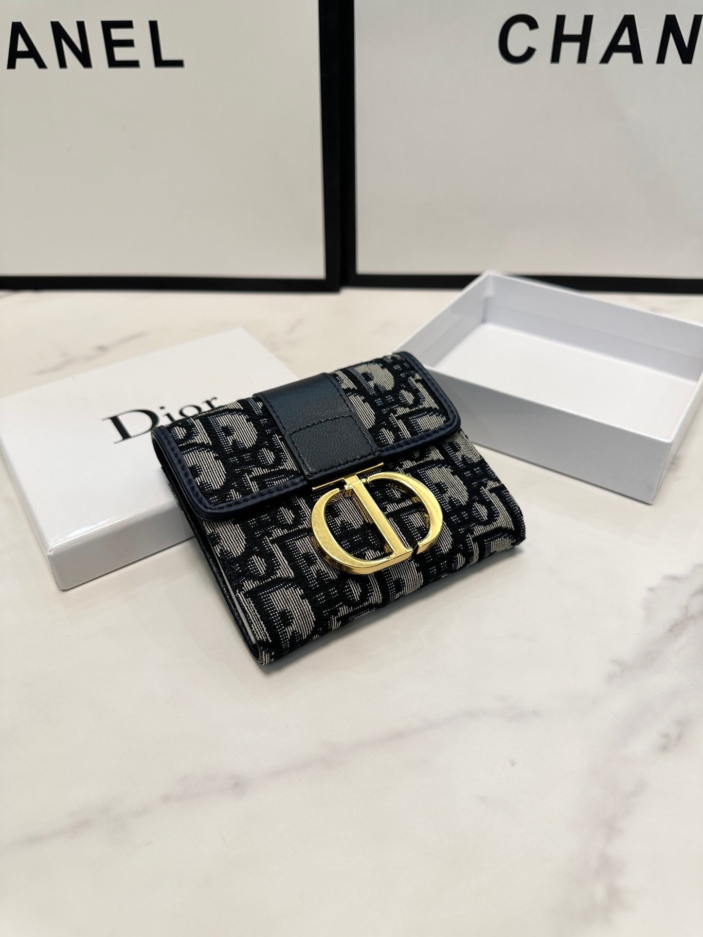 New Dior Versatile Small Wallet
