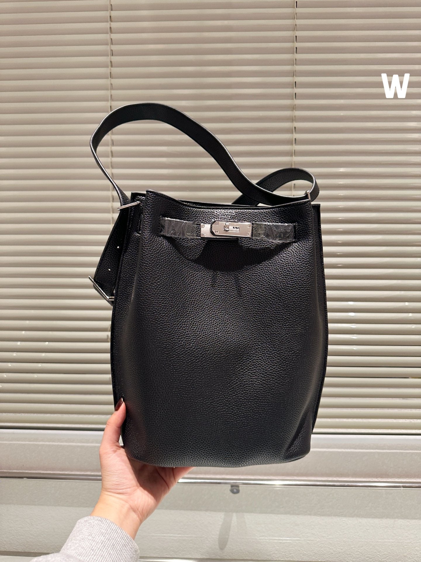 Hermès Introduces 10 New Handbags for Spring