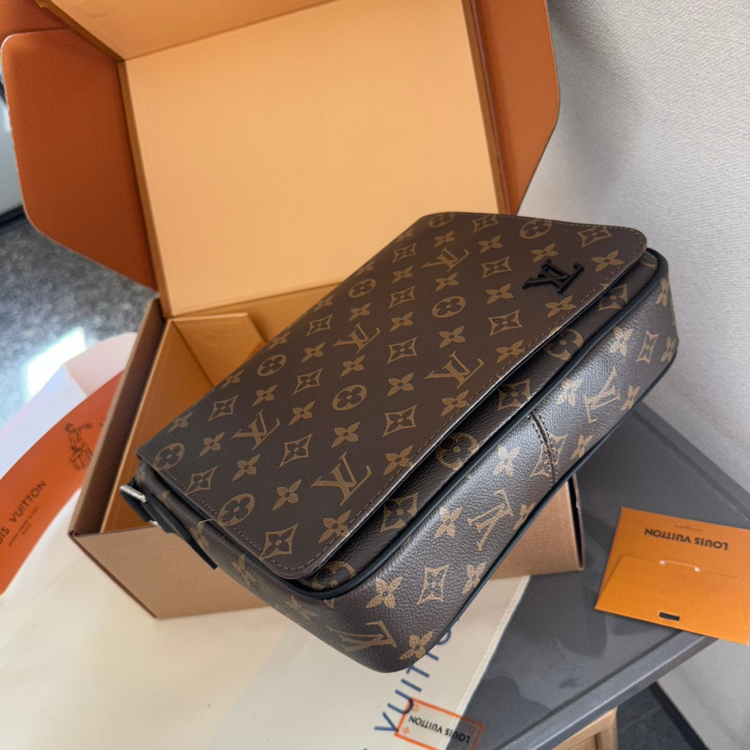 LV Limited Edition Men's Cowhide Messenger Bag 💼