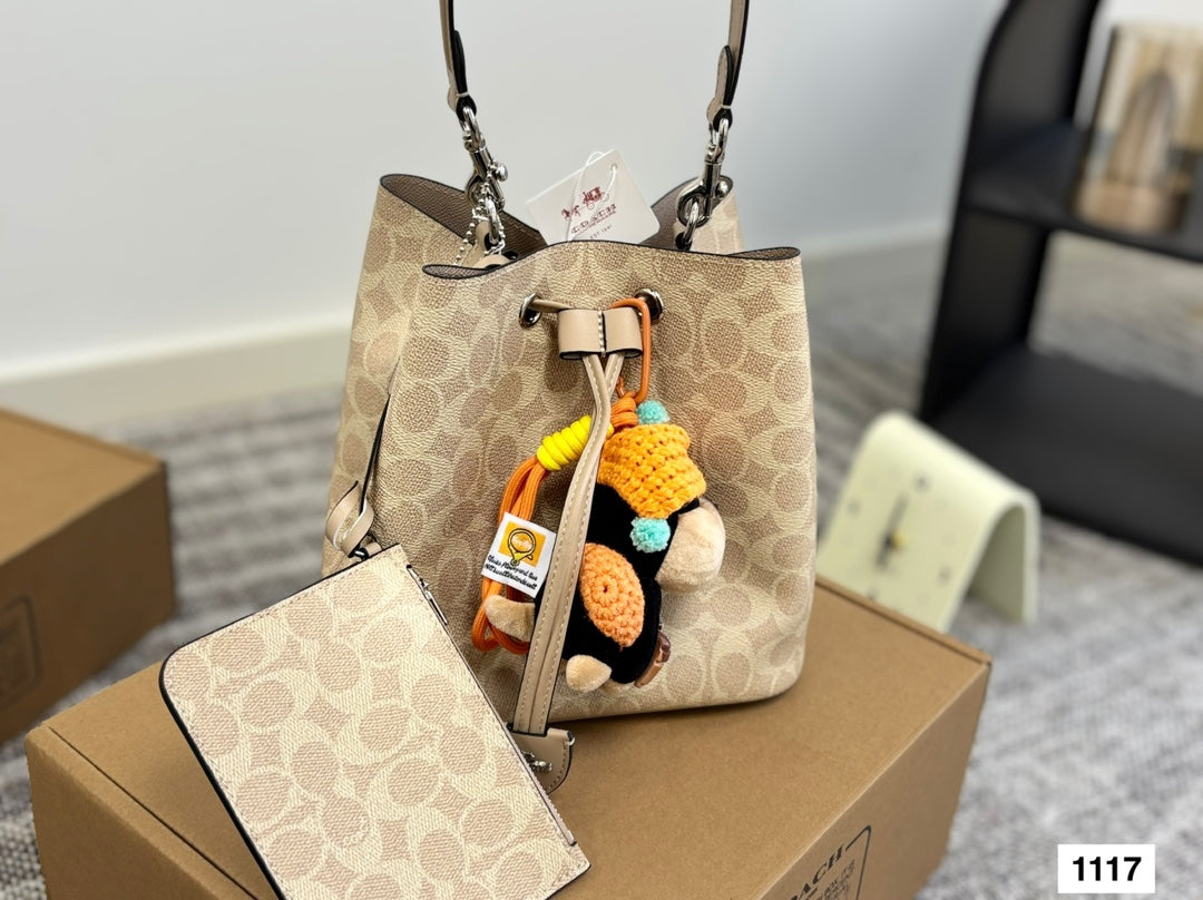 COACH Bucket Retro Series