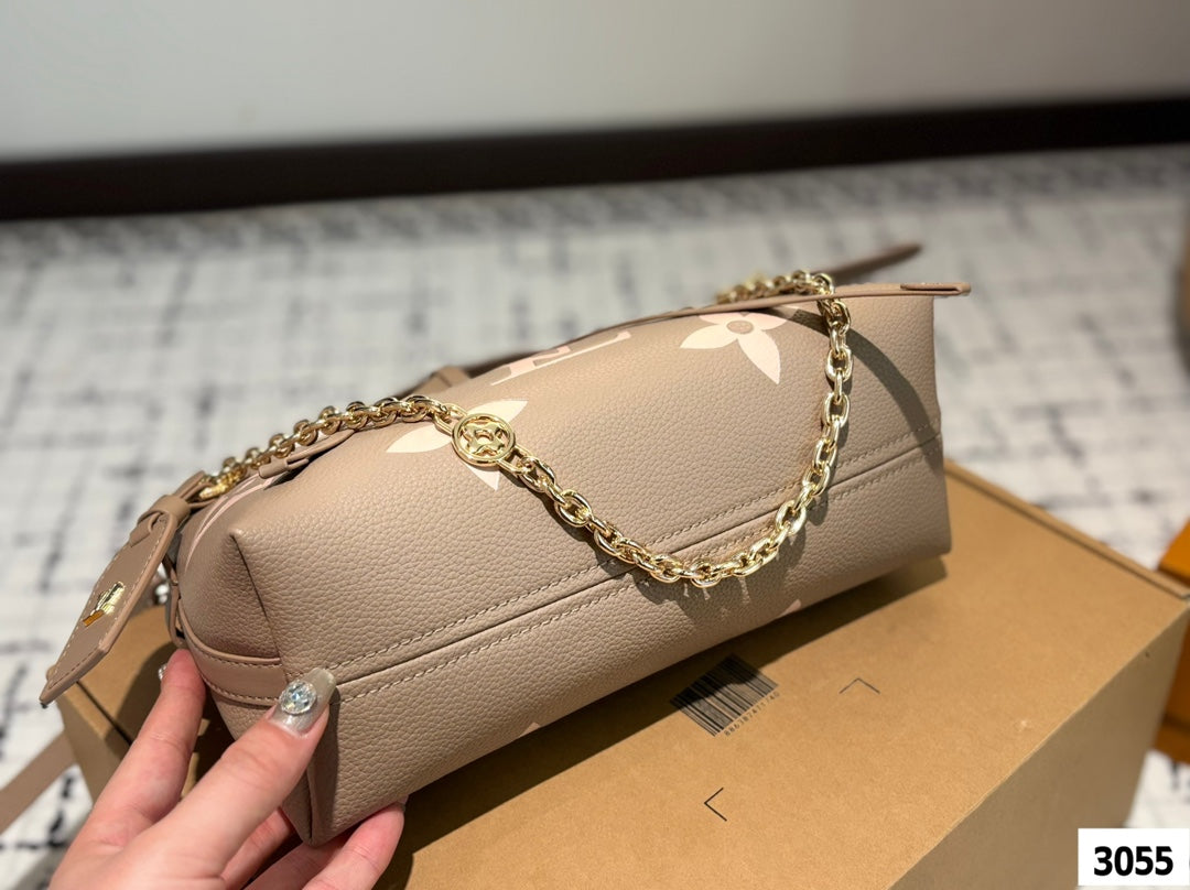 The new LV Carryall bag