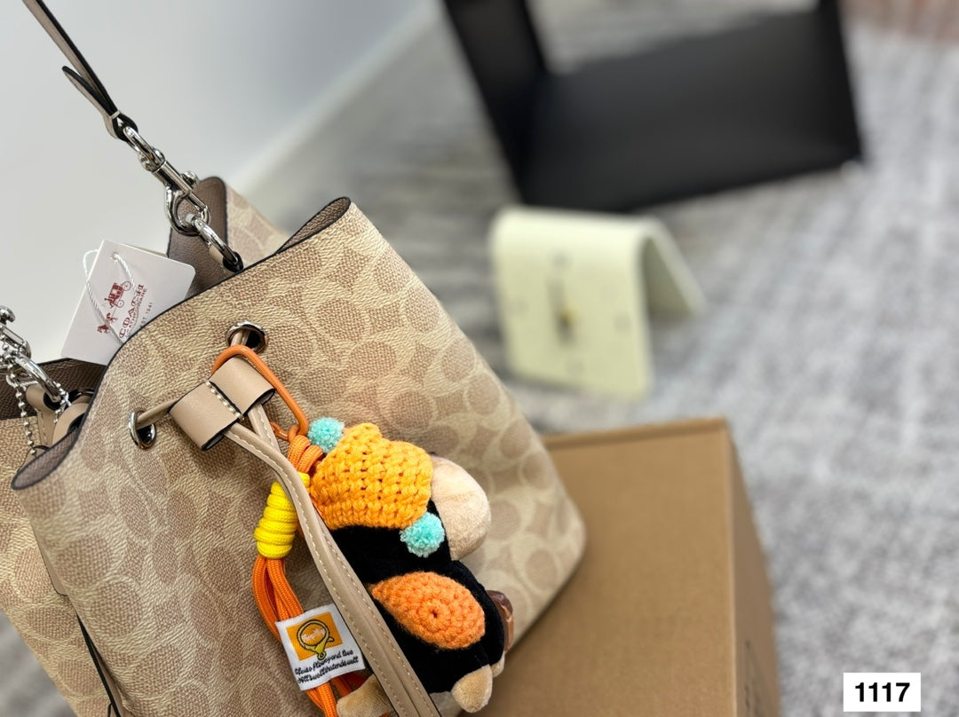 COACH Bucket Retro Series