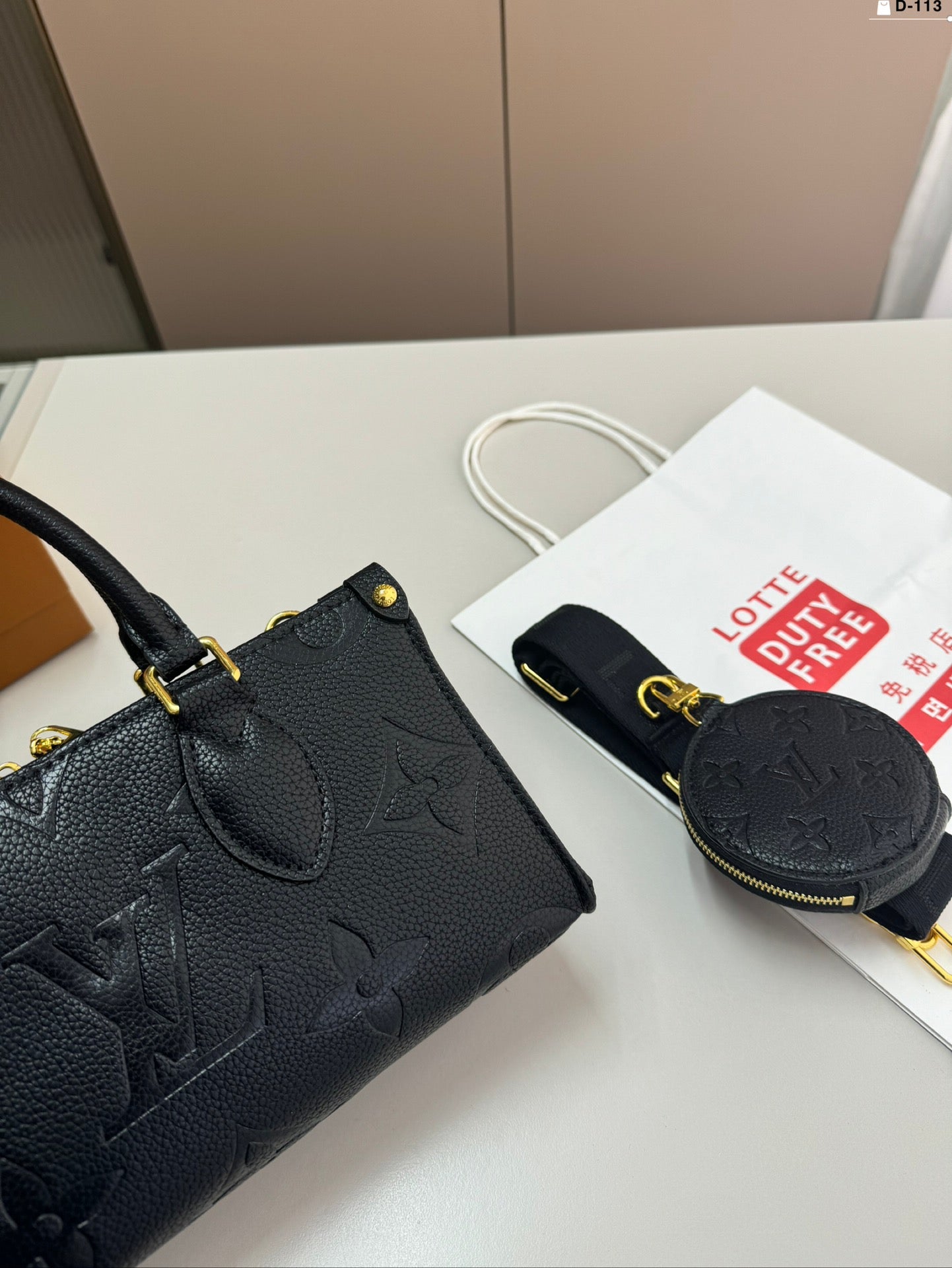 Louis Vuitton Onthego Eastwest