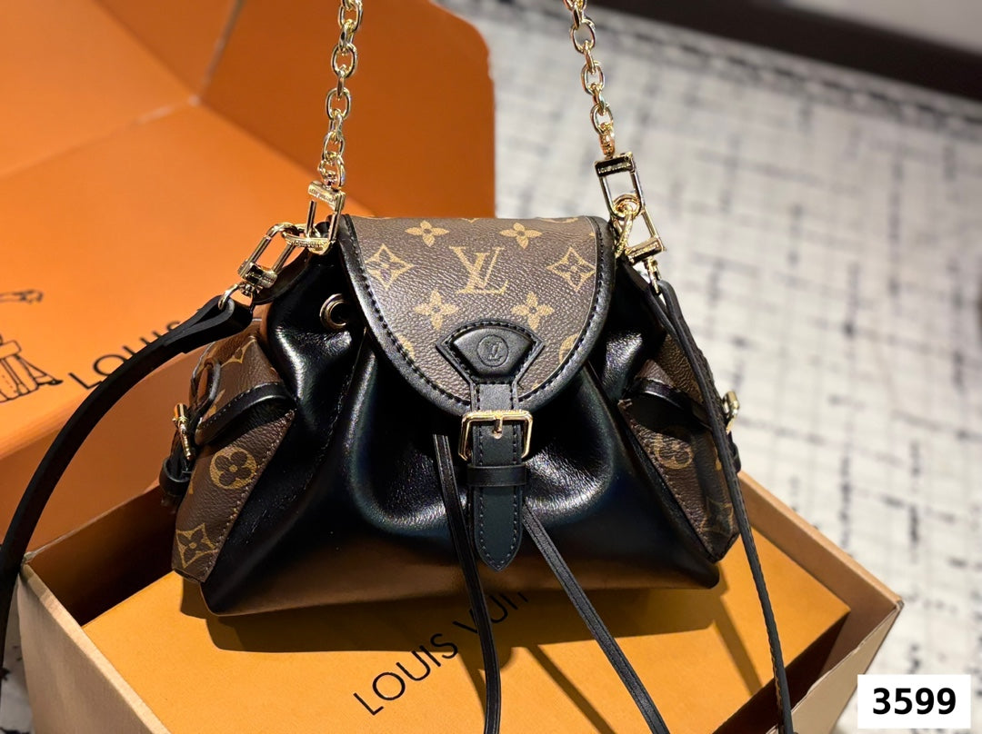Lv ODYSSEE Backpack 🎒