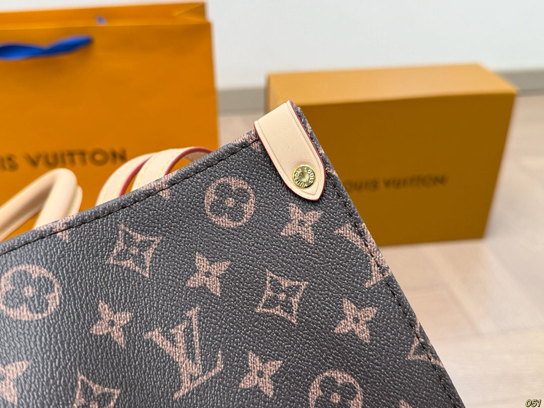 LV Labubu Graffiti Style Limited Onthego Tote Bag