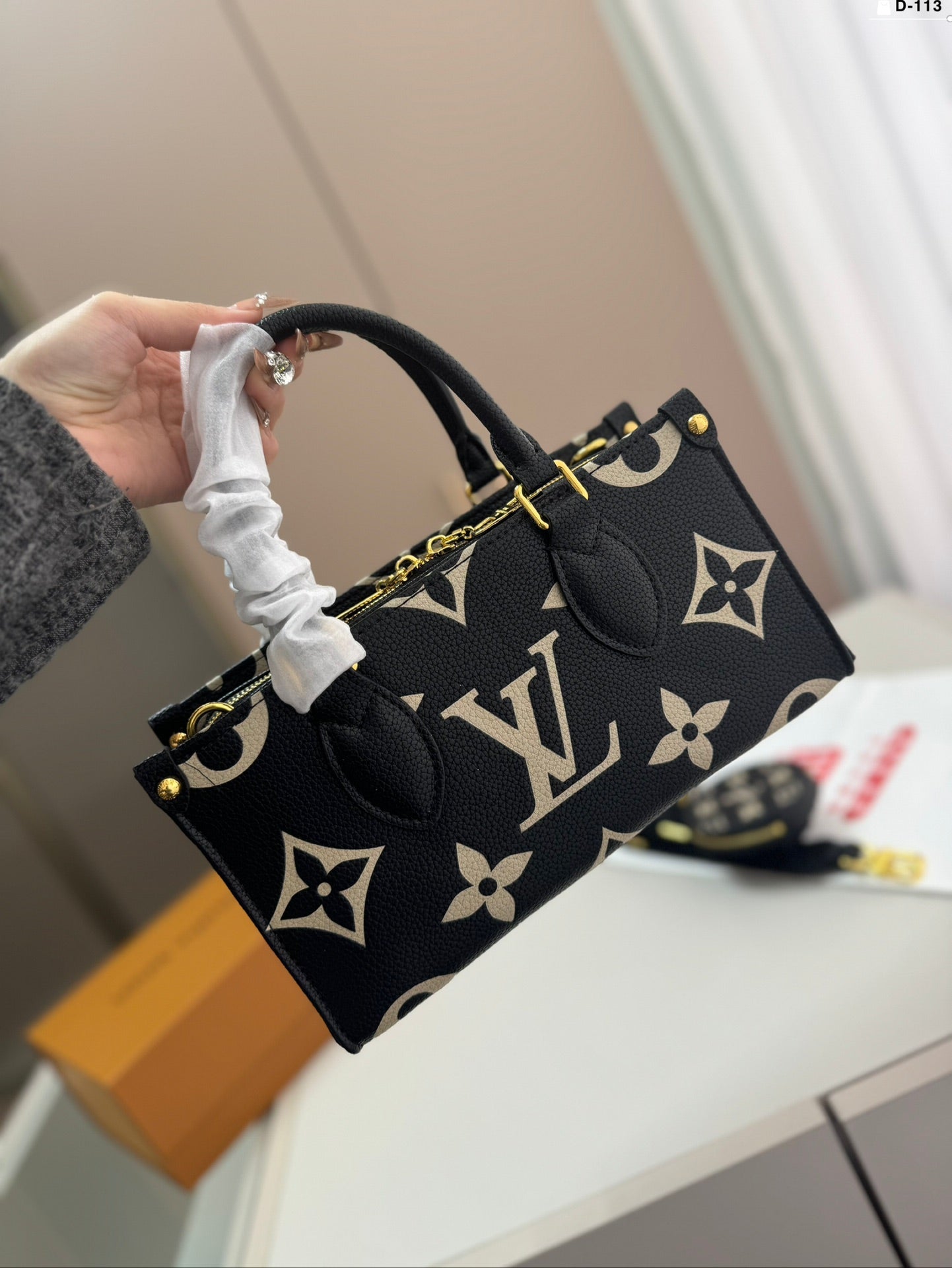 Louis Vuitton Onthego Eastwest