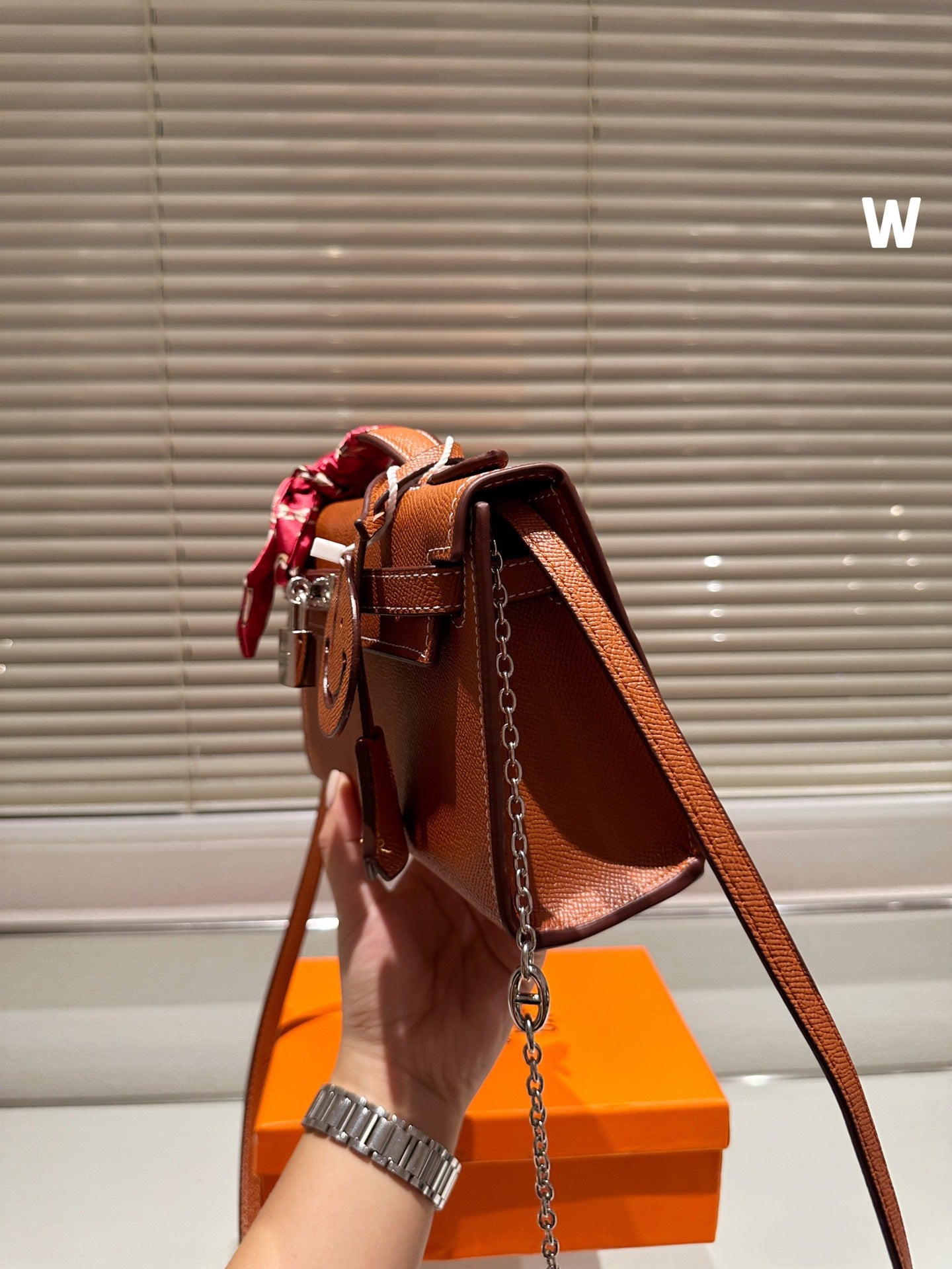 Hermès Crocodile-Pattern Kelly Bag