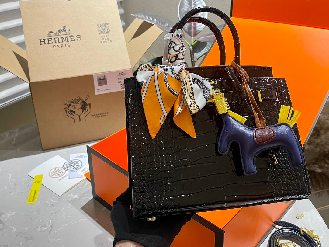 Hermès Premium Crocodile-Pattern Birkin Bag