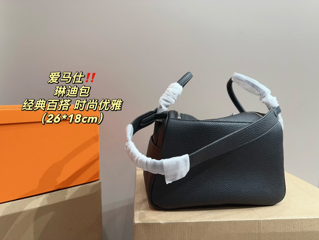 Hermès Lindy Bag