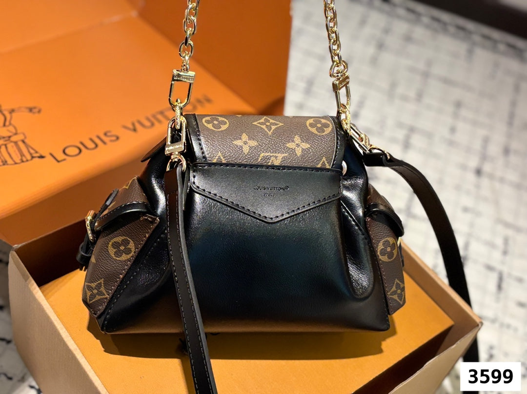 Lv ODYSSEE Backpack 🎒