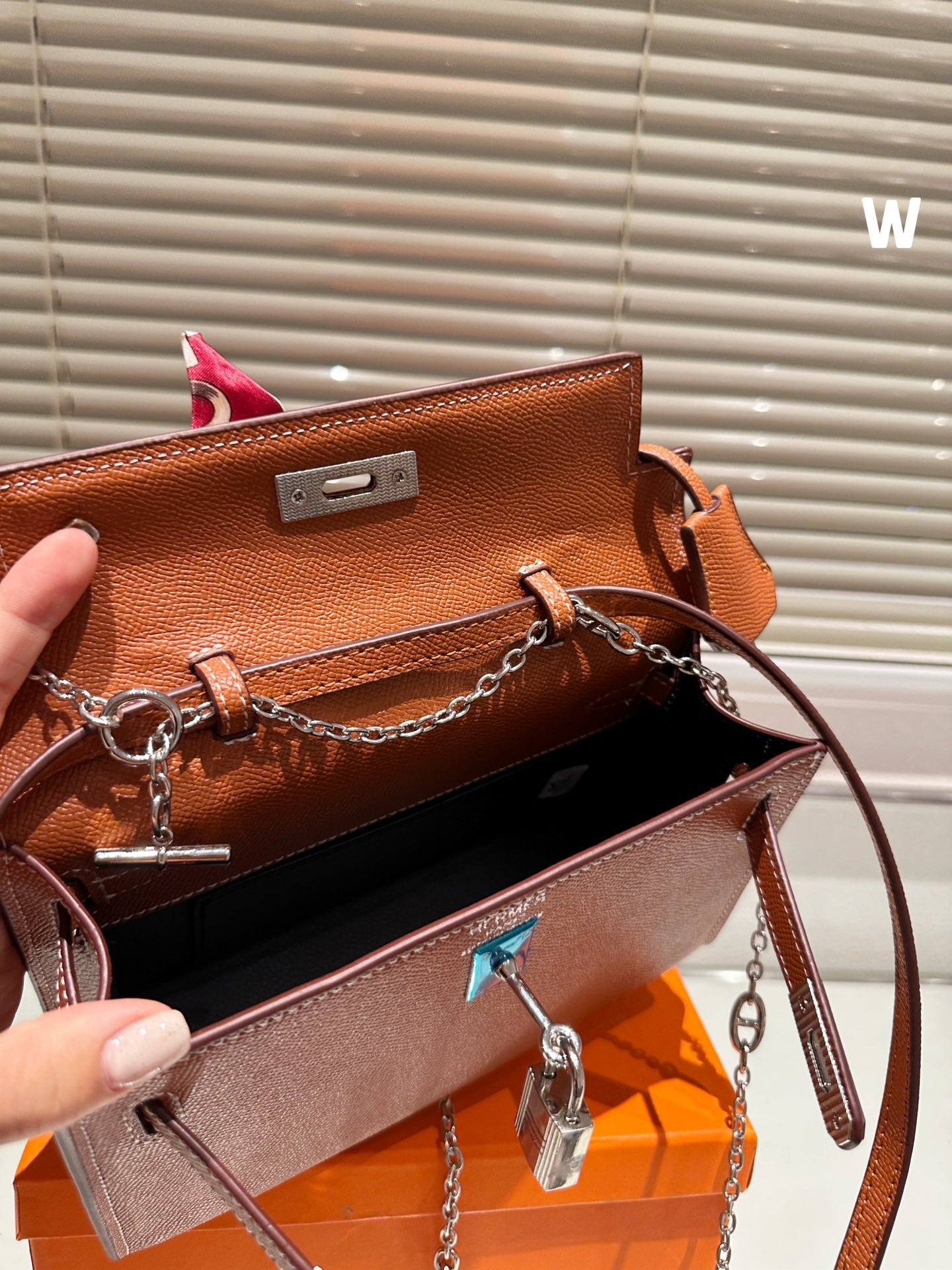 Hermès Crocodile-Pattern Kelly Bag