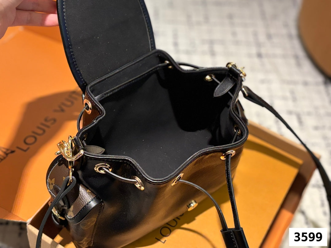 Lv ODYSSEE Backpack 🎒