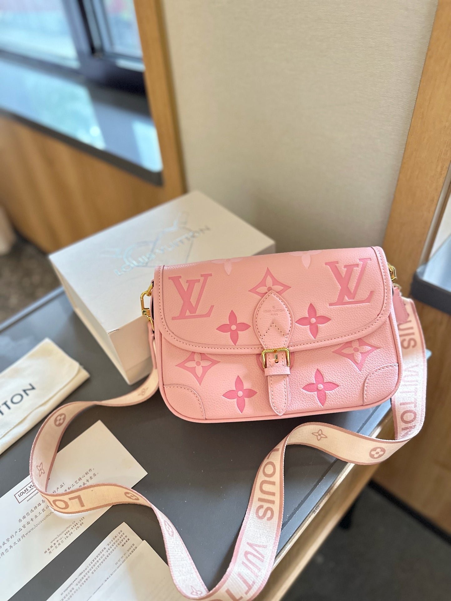 Lv's Baguette Bag exudes a laid-back, French retro vibe.