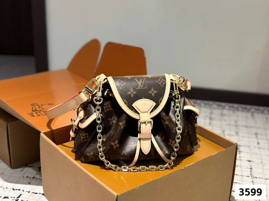 Lv ODYSSEE Backpack 🎒