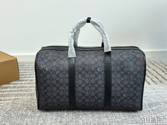 Coach Venturer 45🇺🇸