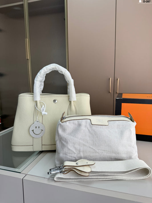 HERMES Garden Tote Bag 🌸