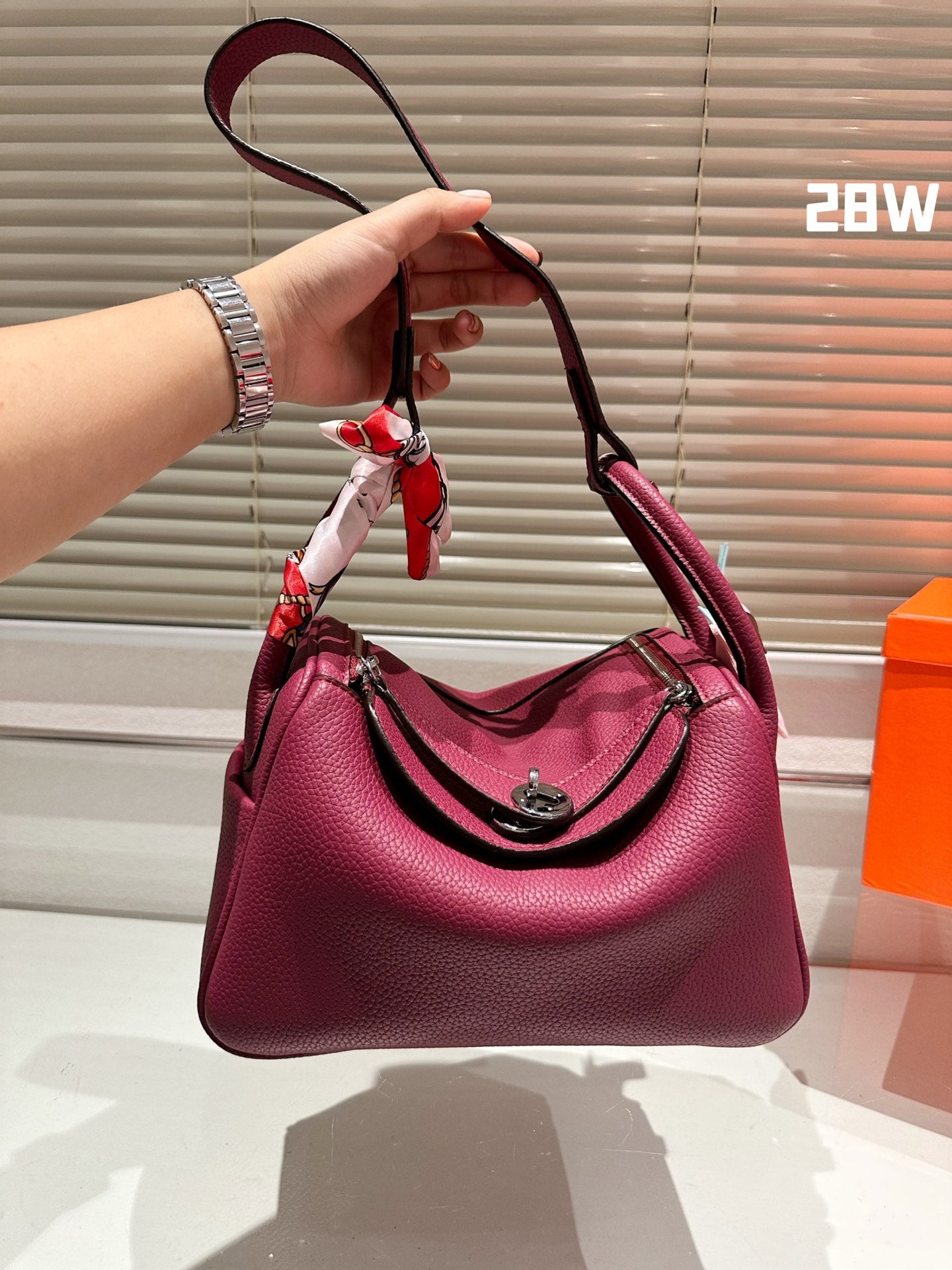 Hermès Lindy Bag