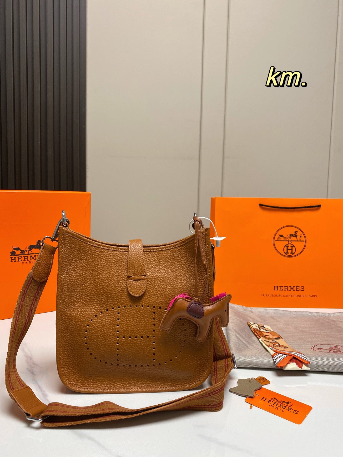 Genuine Hermès Evelyne 29 calfskin leather