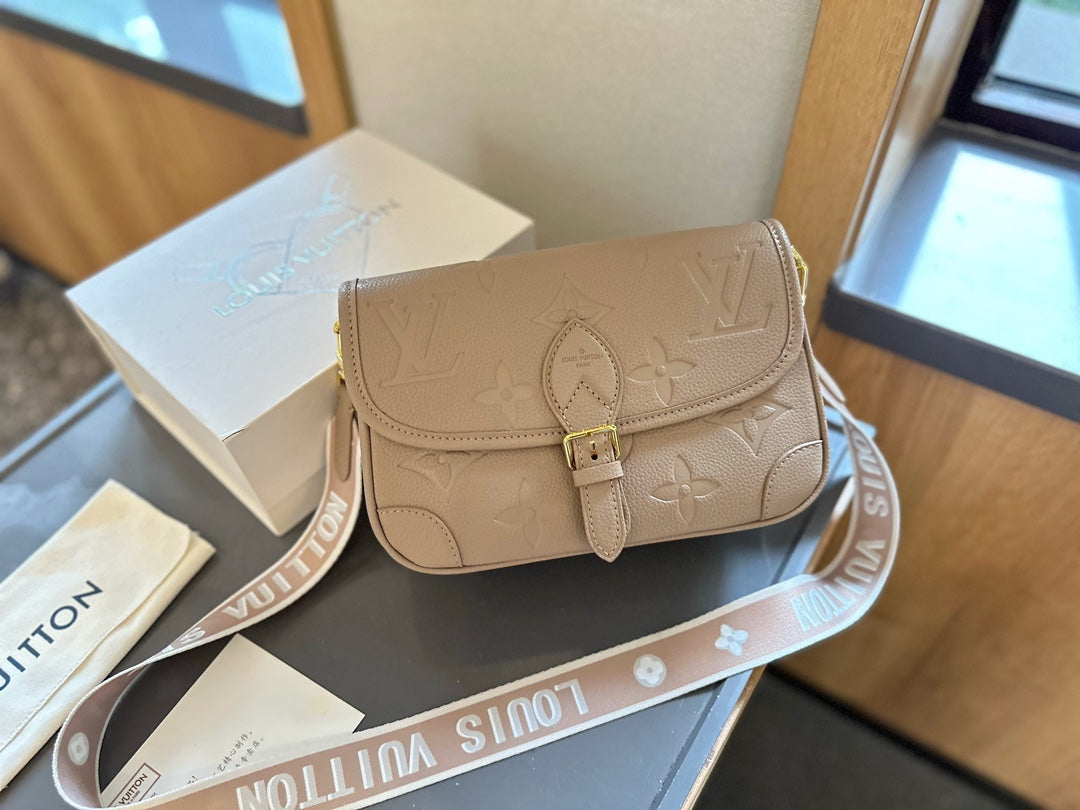 Lv's Baguette Bag exudes a laid-back, French retro vibe.