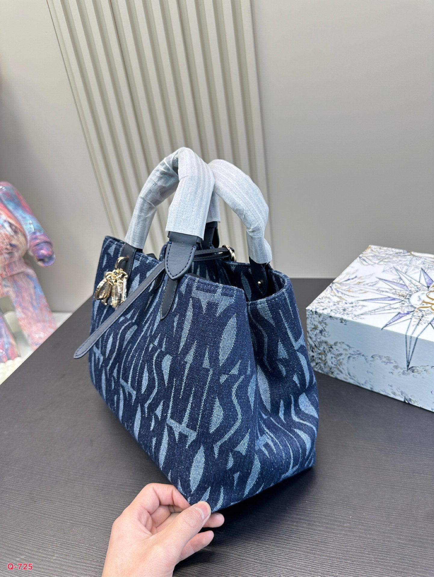 Dior Toujours Shopping Bag