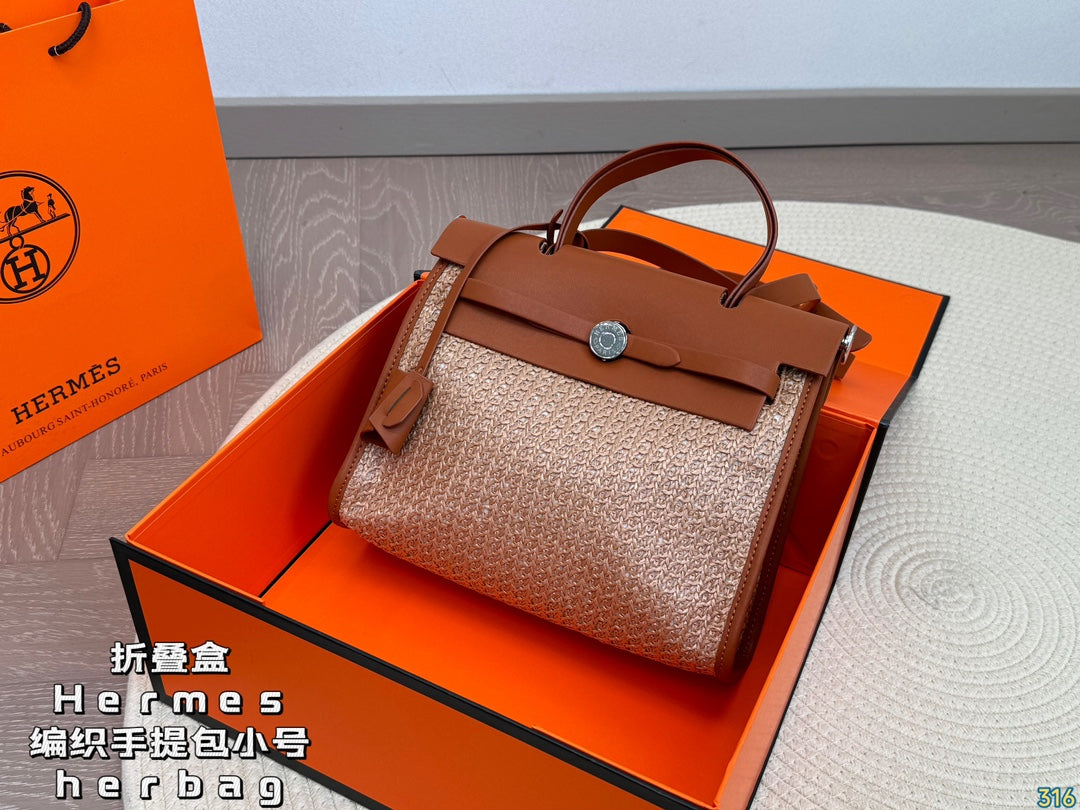Hermès woven handbag