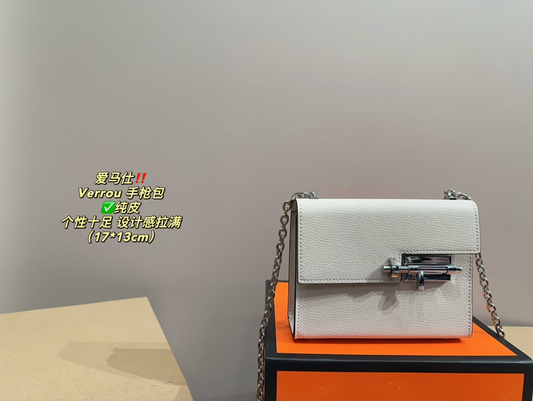 Hermès Verrou Pistol Bag with Latch