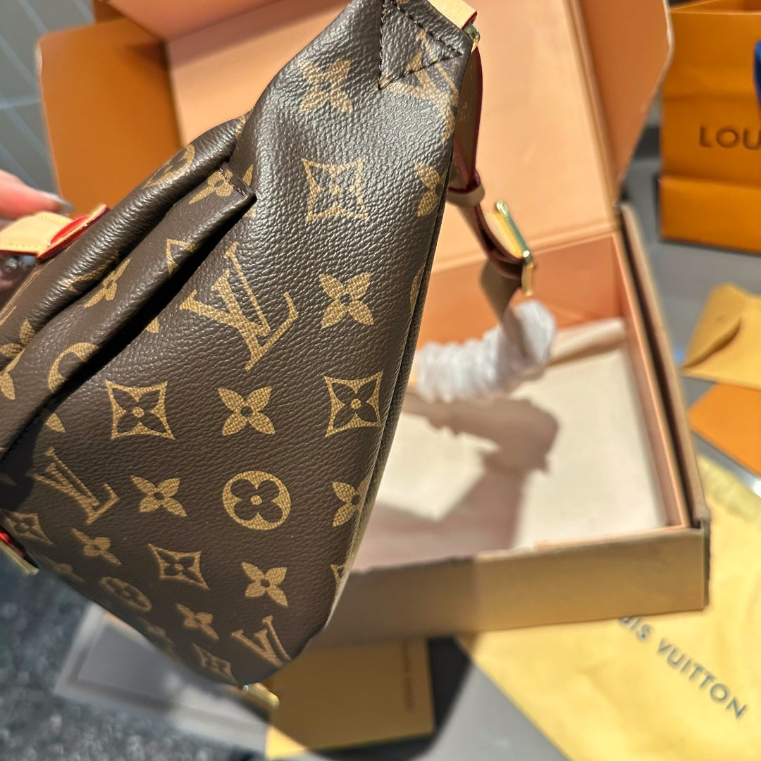 Hit LV Classic Waist and Chest Bag