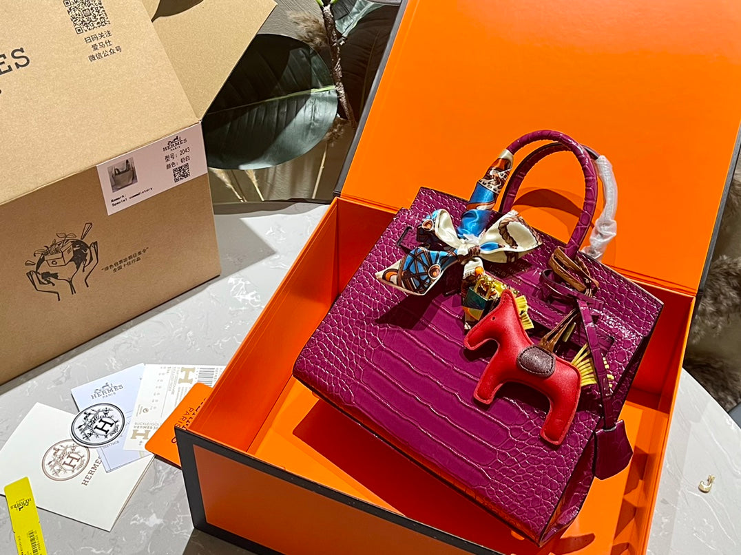 Hermès Premium Crocodile-Pattern Birkin Bag