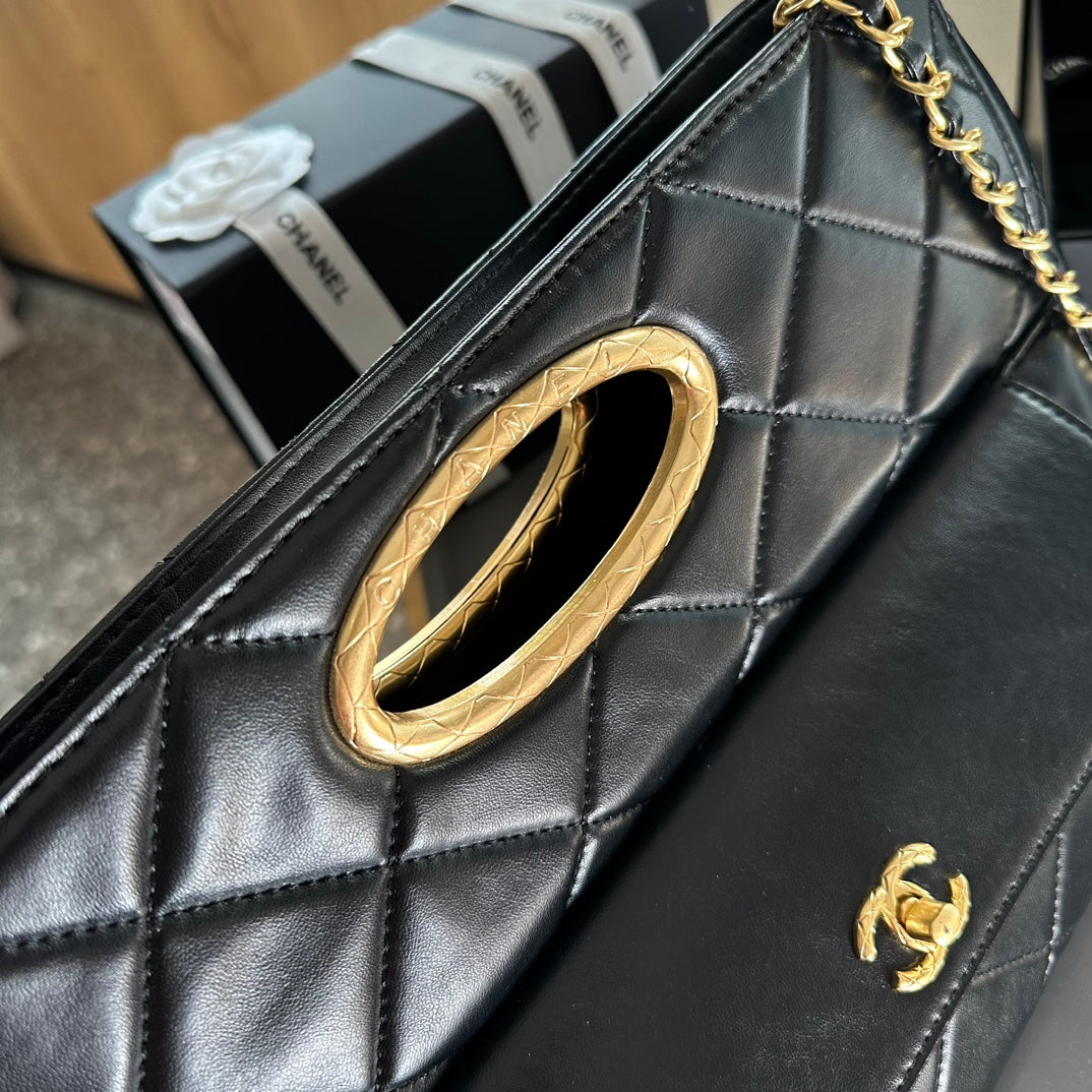 𝘝𝘪𝘯𝘵𝘢𝘨𝘦 Chanel Evening Bag