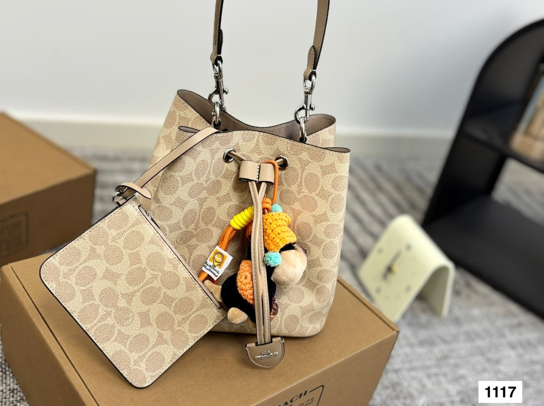 COACH Bucket Retro Series