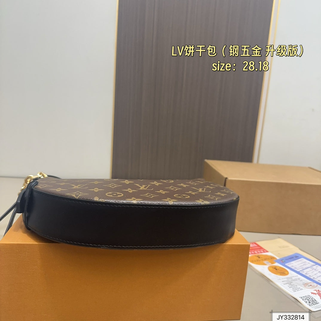 New LV Cookie Bag | A Stylish Styling Tool