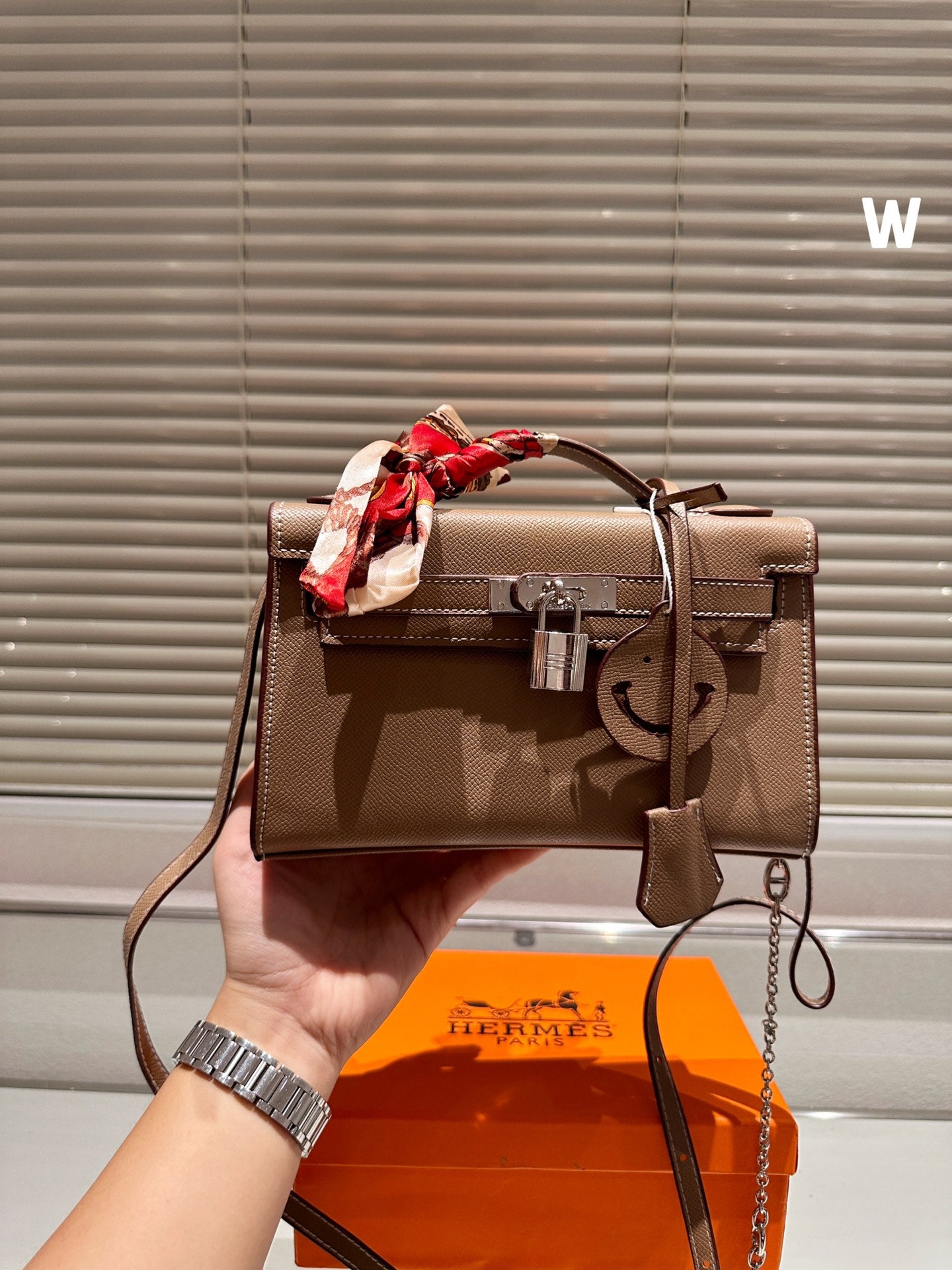 Hermès Crocodile-Pattern Kelly Bag