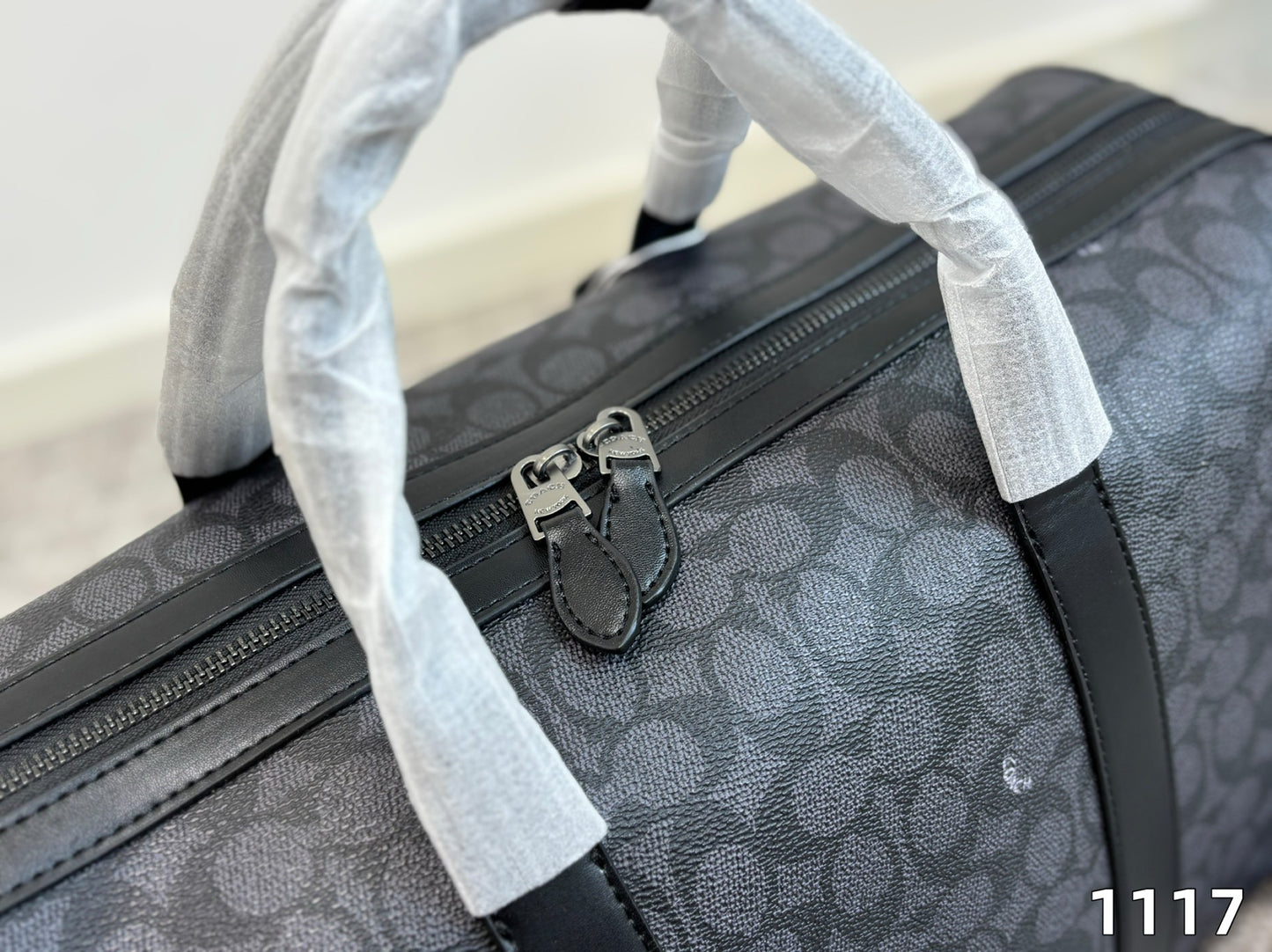 Coach Venturer 45🇺🇸