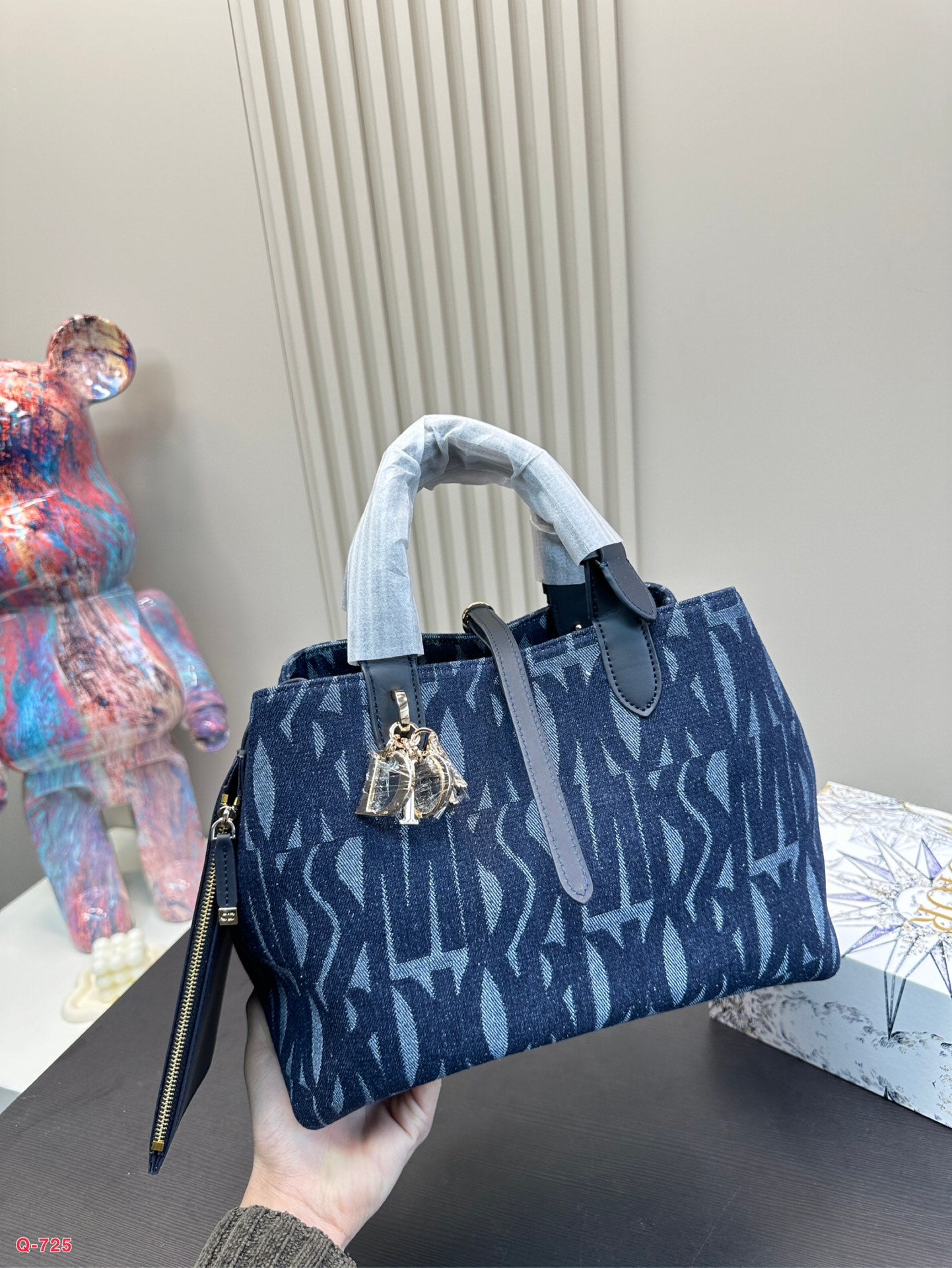 Dior Toujours Shopping Bag