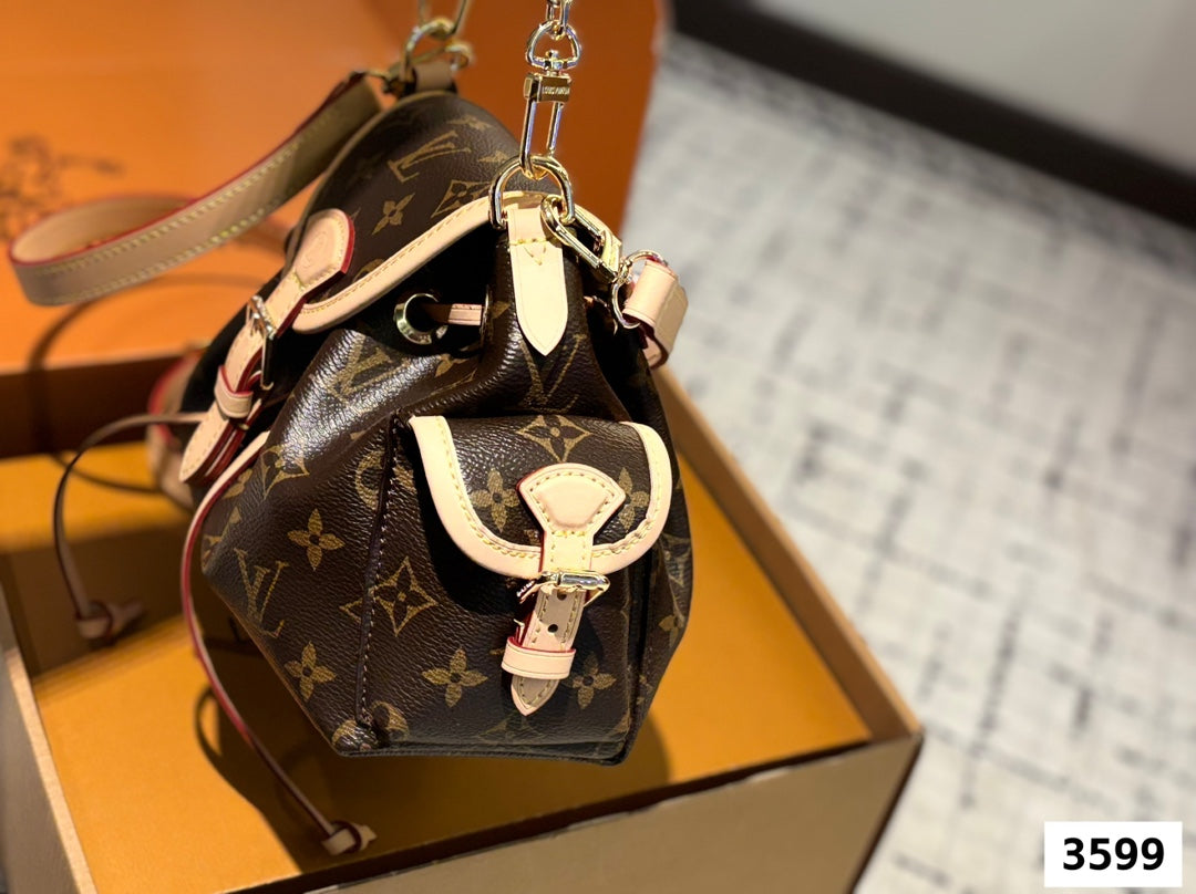 Lv ODYSSEE Backpack 🎒