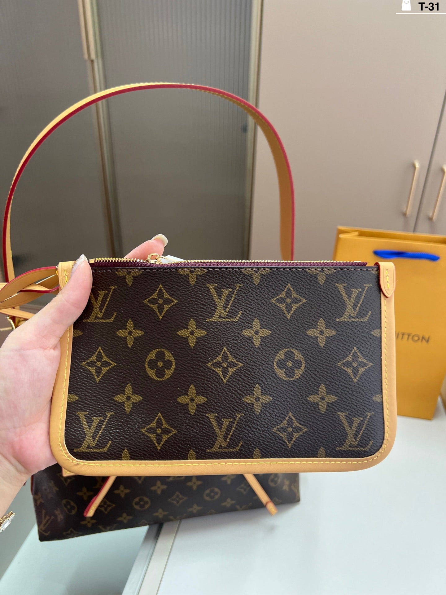 Louis Vuitton Carryall Shopping Bag