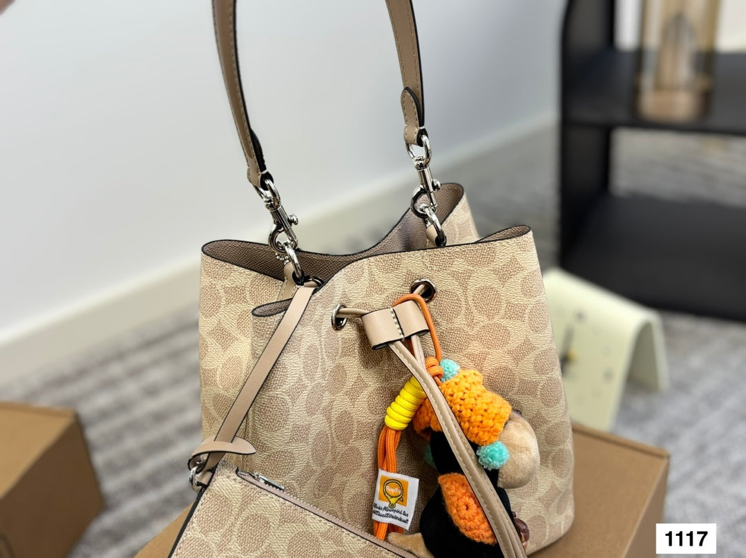 COACH Bucket Retro Series