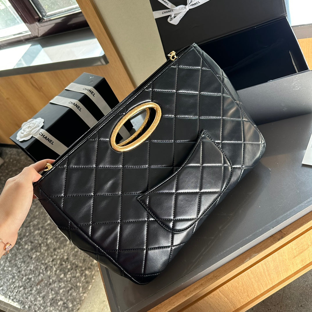 𝘝𝘪𝘯𝘵𝘢𝘨𝘦 Chanel Evening Bag
