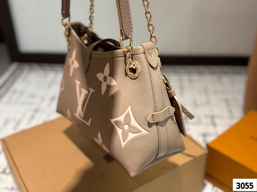 The new LV Carryall bag