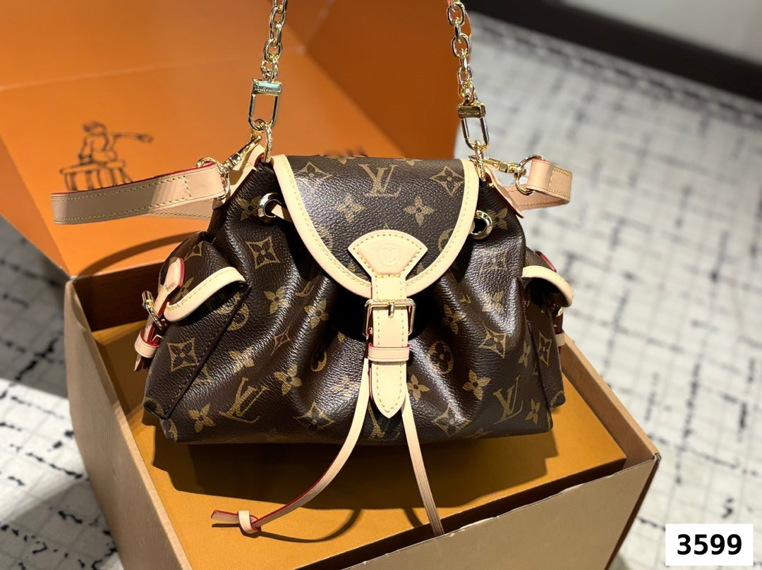 Lv ODYSSEE Backpack 🎒