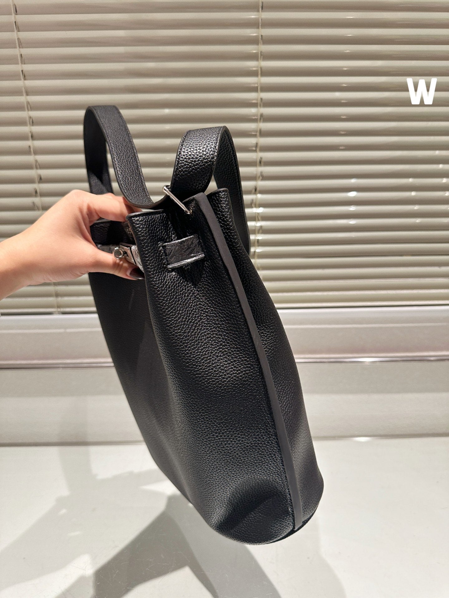 Hermès Introduces 10 New Handbags for Spring