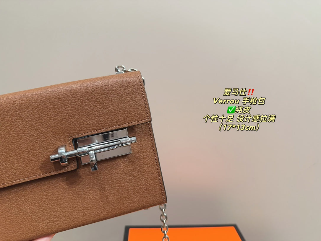 Hermès Verrou Pistol Bag with Latch