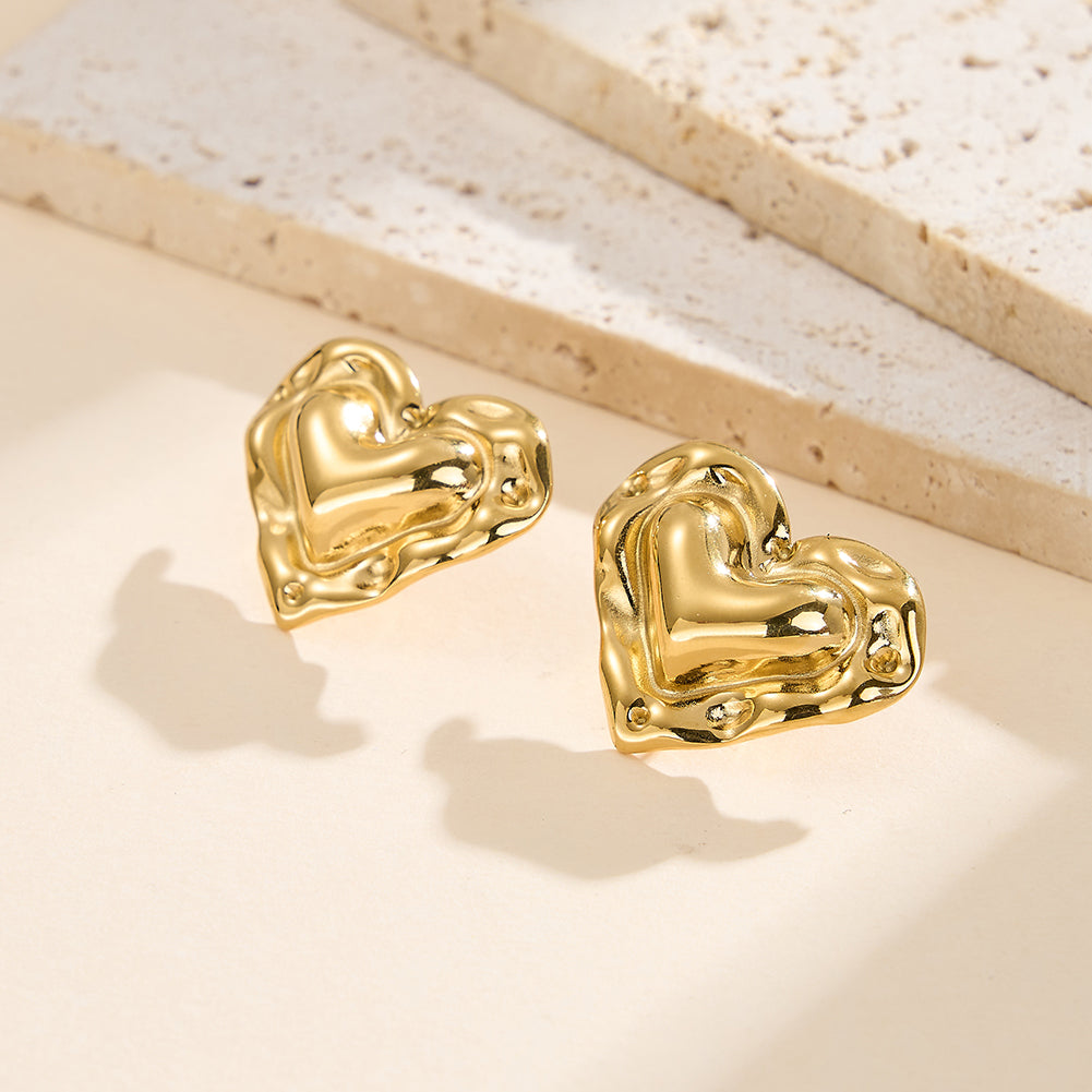 Aura Amour // Sculptural Textured Heart Stud Earrings