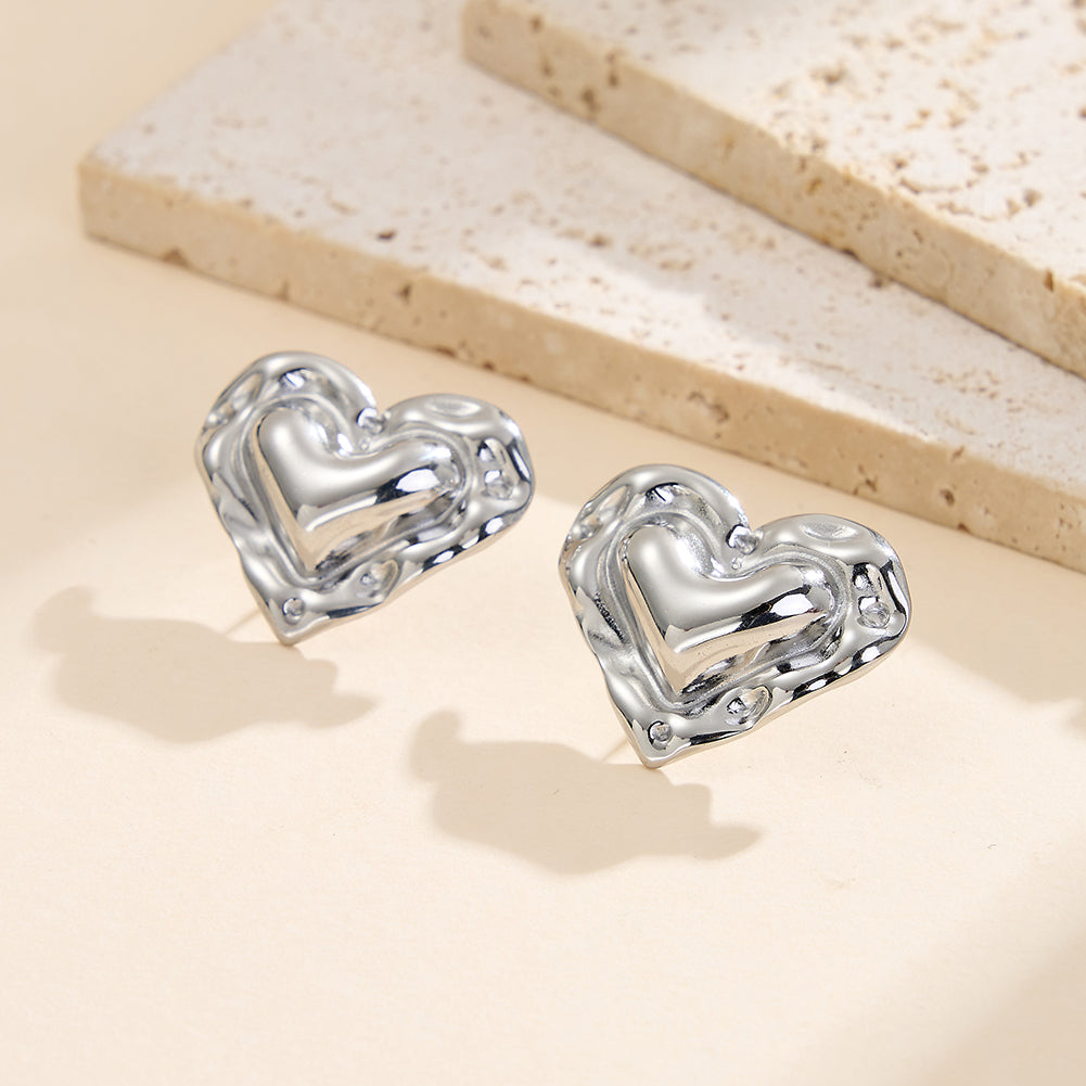 Aura Amour // Sculptural Textured Heart Stud Earrings