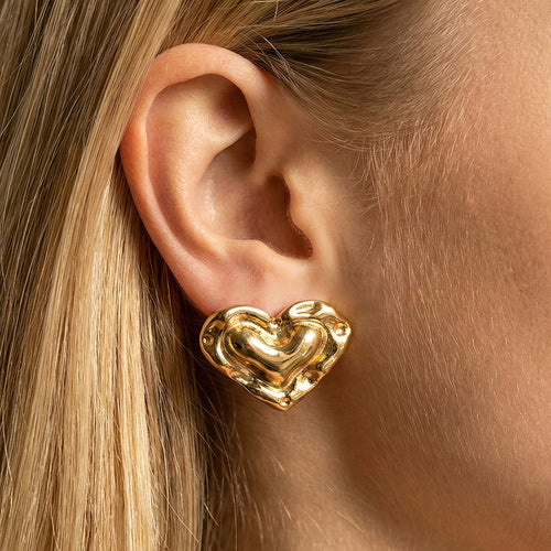 Aura Amour // Sculptural Textured Heart Stud Earrings