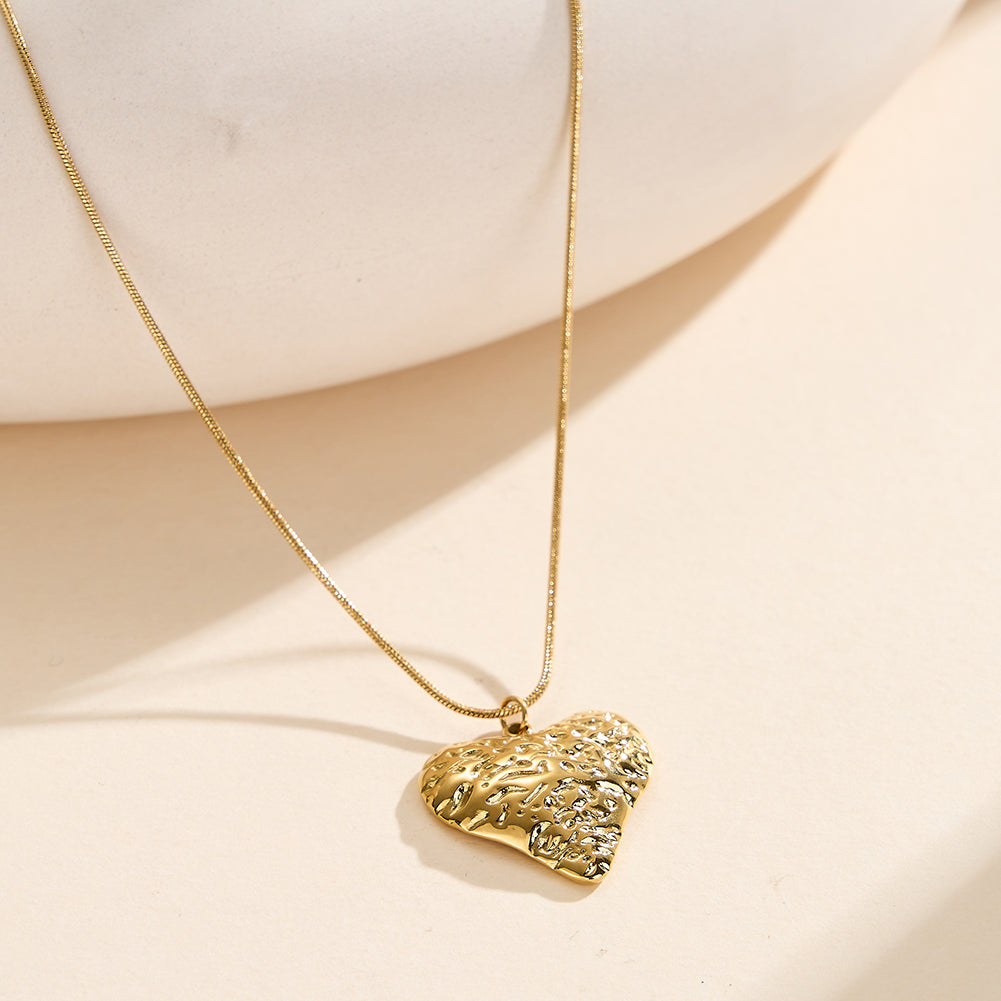 Velvet Amour // Sculptural Molten Heart Pendant Necklace